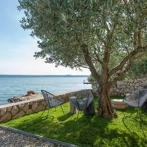 House Maruna Appartement